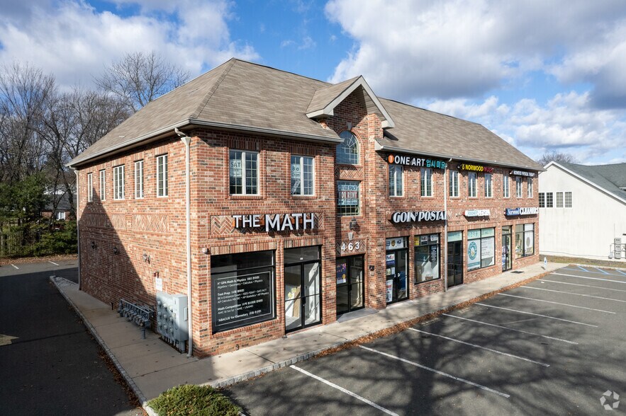 More Photos Of 463 Livingston St, Norwood Storefront Retail Office For Lease