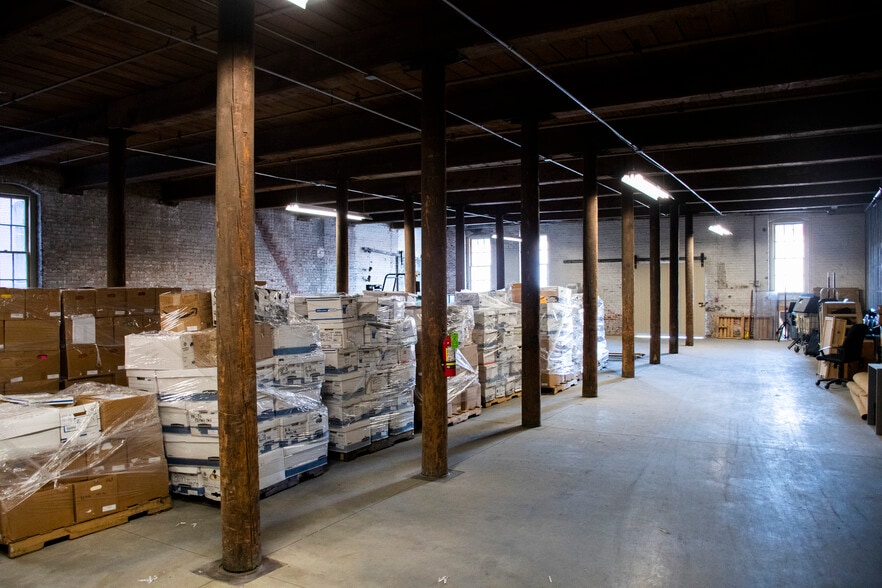 More Photos Of 110 Newton St, Danville Warehouse For Sale