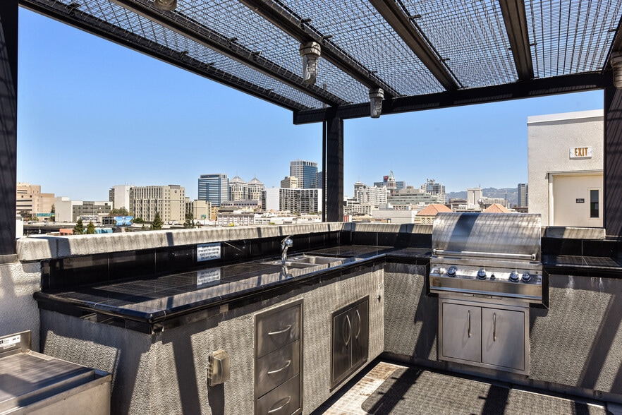More Photos Of 288 3rd St, Oakland Apartments For Sale