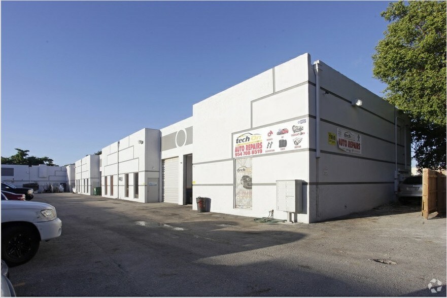 Primary Photo Of 1905 NW 32nd St, Pompano Beach Warehouse For Lease