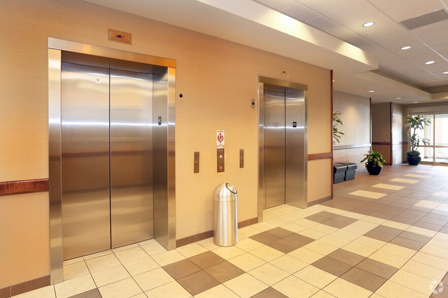 More Photos Of 6310 Health Park Way, Bradenton Medical For Lease