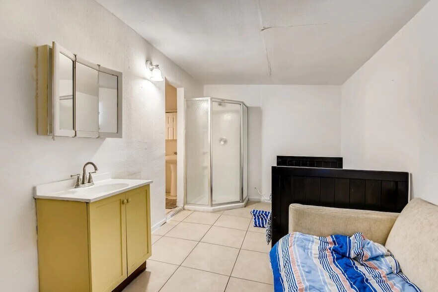 More Photos Of 3847 S Eastern Ave, Las Vegas Office For Sale