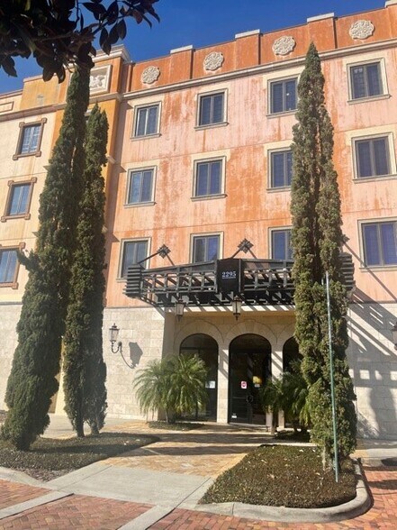 More Photos Of 2295 S Hiawassee Rd, Orlando Office For Lease