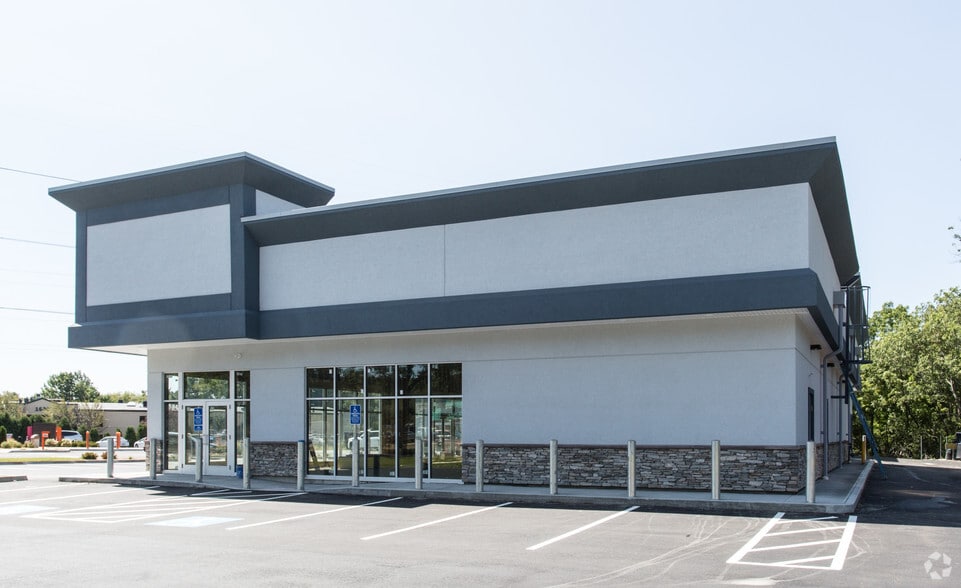 More Photos Of 965 Old Post Rd, Walpole Storefront Retail Office For Lease