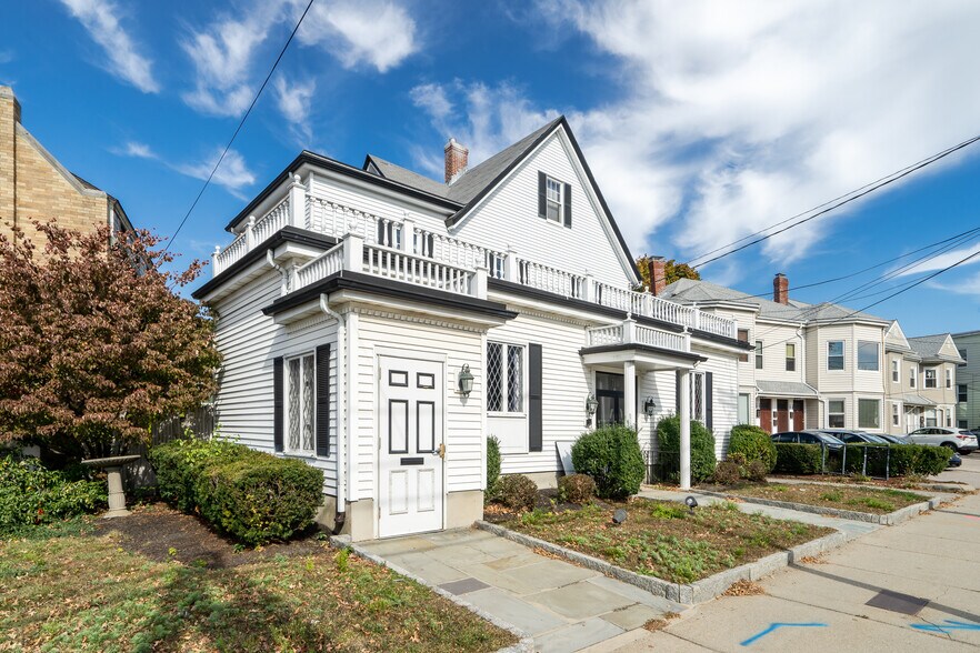 More Photos Of 786 Mount Auburn St, Watertown Funeral Home For Sale