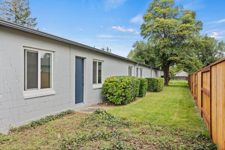More Photos Of 530 - 570 Talmage Rd, Ukiah Apartments For Sale