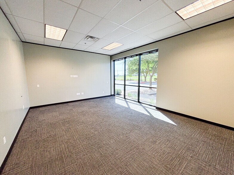 More Photos Of 6301 E Stassney Ln, Austin Manufacturing For Lease