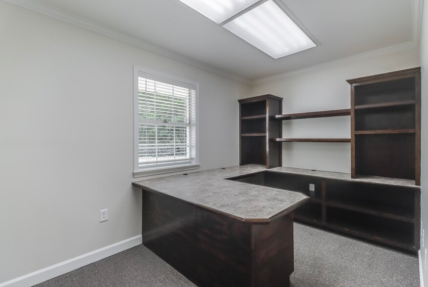 More Photos Of 831 Highway 90, Bay Saint Louis Office For Sale
