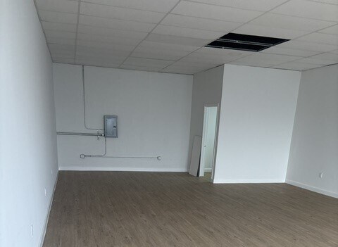 More Photos Of 3775 S Western Ave, Los Angeles Storefront For Lease