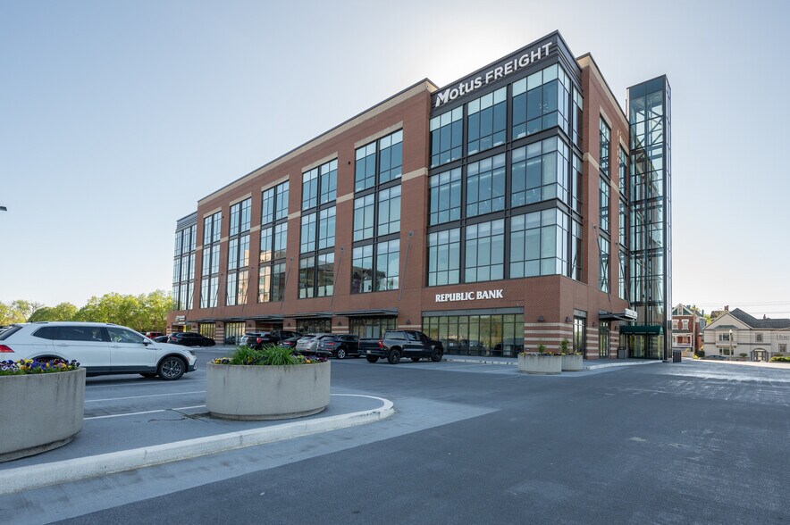 More Photos Of 119 Fairfield Ave, Bellevue Office For Lease