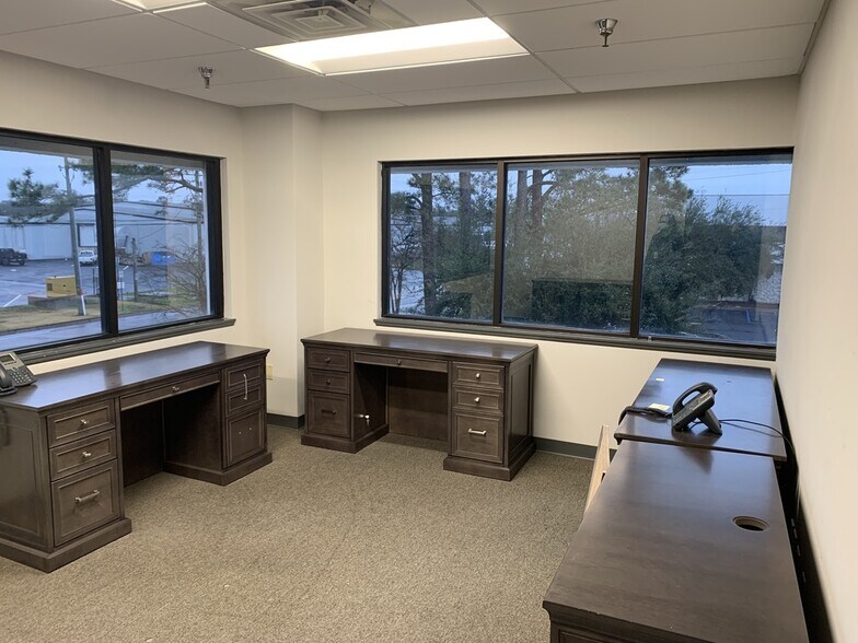 More Photos Of 634 Anchors St NW, Fort Walton Beach Office For Lease