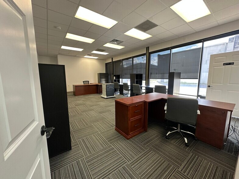 More Photos Of 516 N Burnside Ave, Gonzales Freestanding For Lease