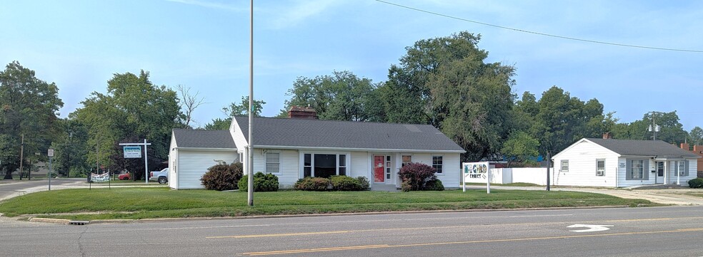 Primary Photo Of 102 W Lincoln Ave, Charleston Office For Lease