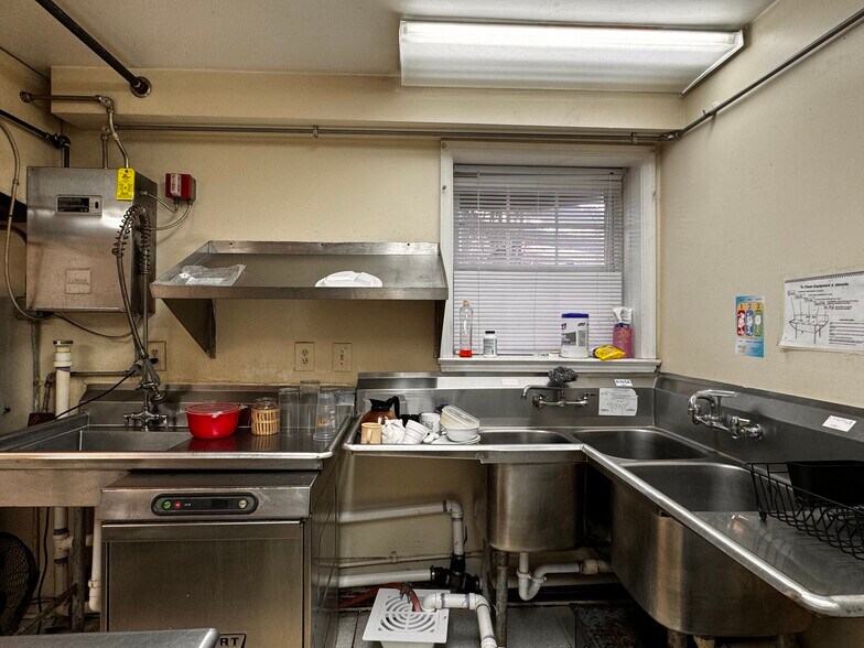 More Photos Of 218 Ridge St, Charlottesville Specialty For Sale