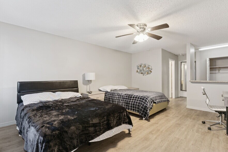 More Photos Of 3220 S Fiske Blvd, Rockledge Hotel For Sale