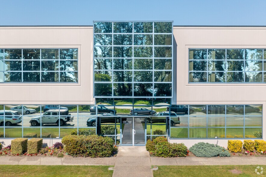 More Photos Of 7432-7440 Fraser Park Dr, Burnaby Warehouse For Lease