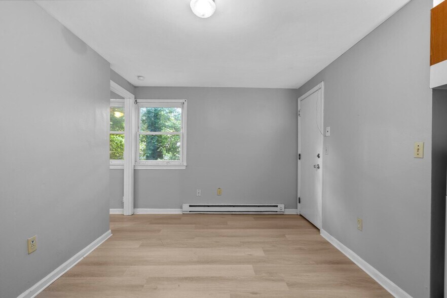 More Photos Of 451 Divinity St, Bristol Apartments For Sale