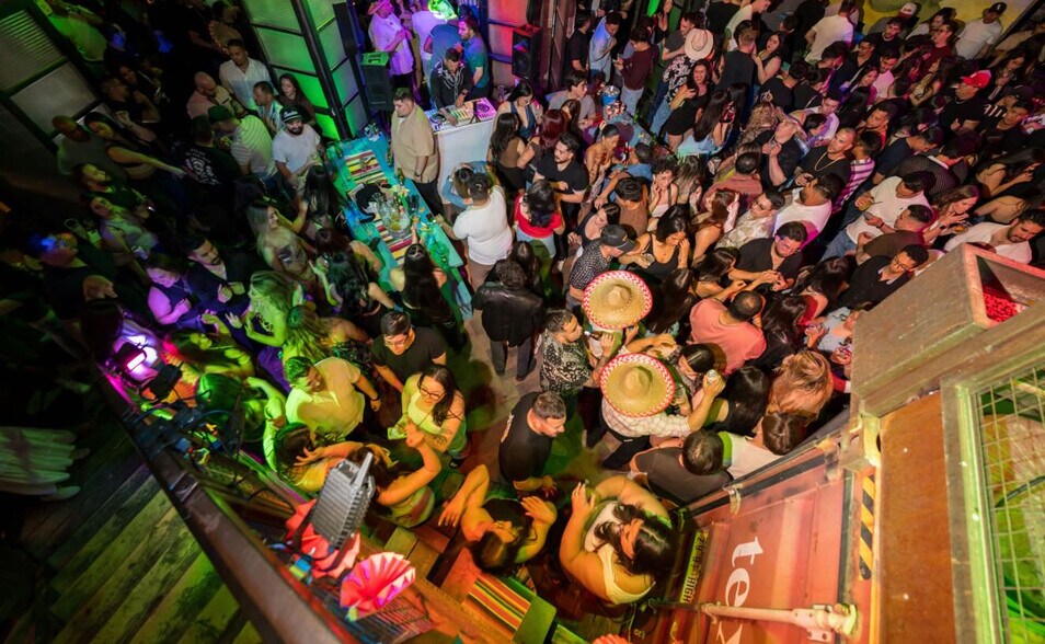 More Photos Of 4935 N Mesa St, El Paso Restaurant For Lease