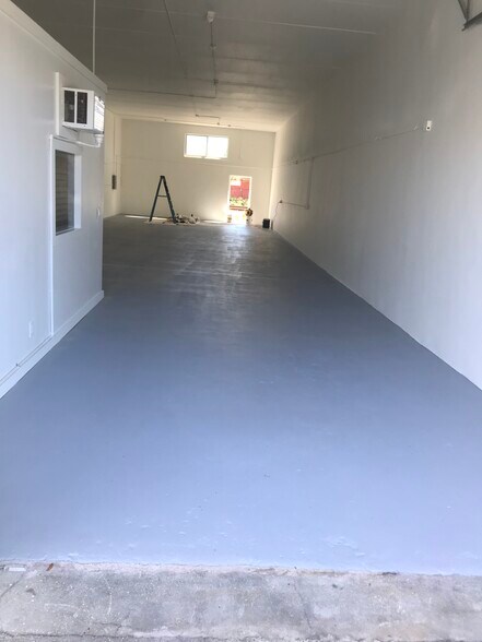 More Photos Of 5042-5054 NE 12th Ave, Fort Lauderdale Warehouse For Lease