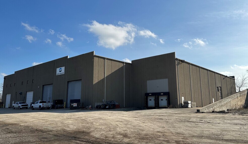 Primary Photo Of 16565 River Rd, Noblesville Distribution For Lease