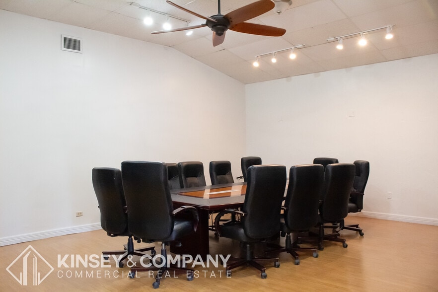 More Photos Of 1201 S Parker Rd, Denver Medical For Sale