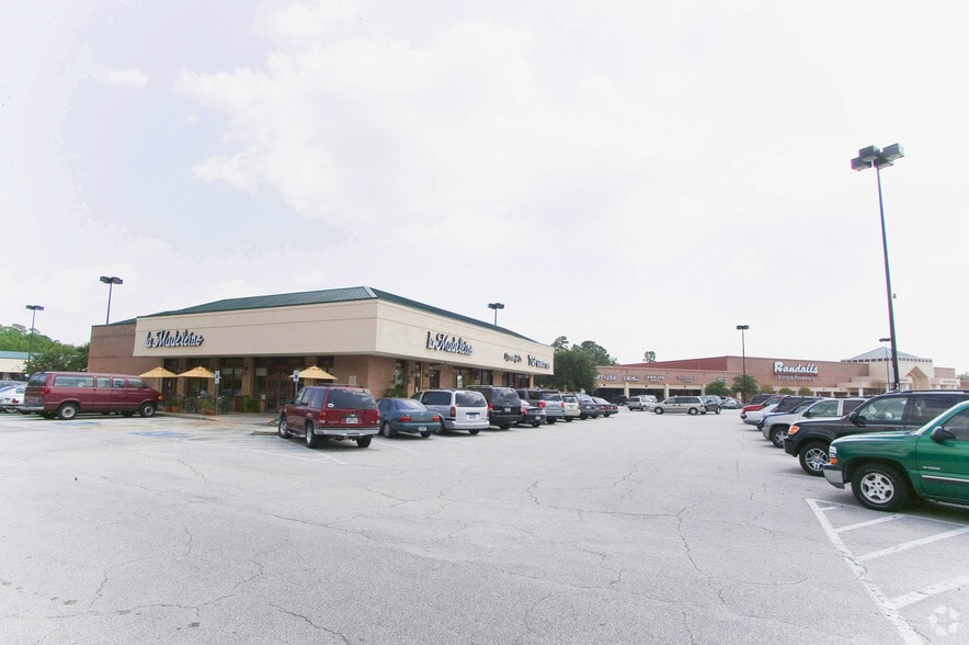 More Photos Of 502-880 Kingwood Dr, Humble Unknown For Lease