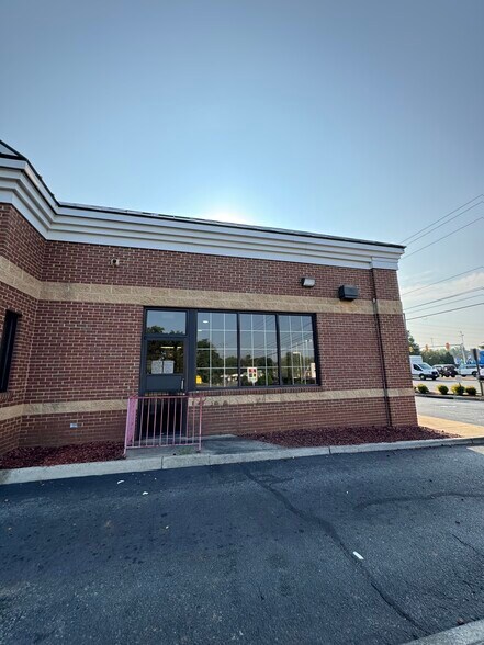 More Photos Of 1192 Richmond Rd, Charlottesville General Retail For Sale