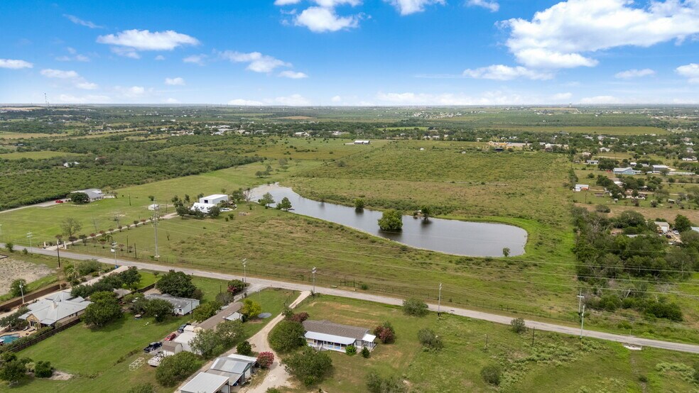 More Photos Of 210 Tolle Rd, Cibolo Land For Sale