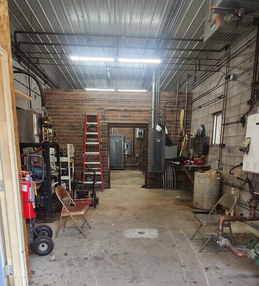 More Photos Of 203 Nicolet Blvd, Neenah Carwash For Sale