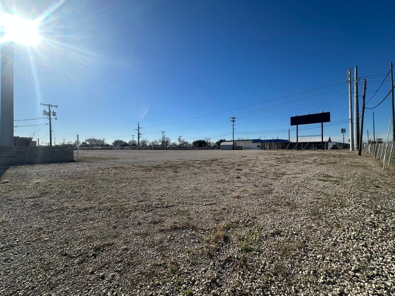 More Photos Of 2764 Interstate 30, Mesquite Land For Sale