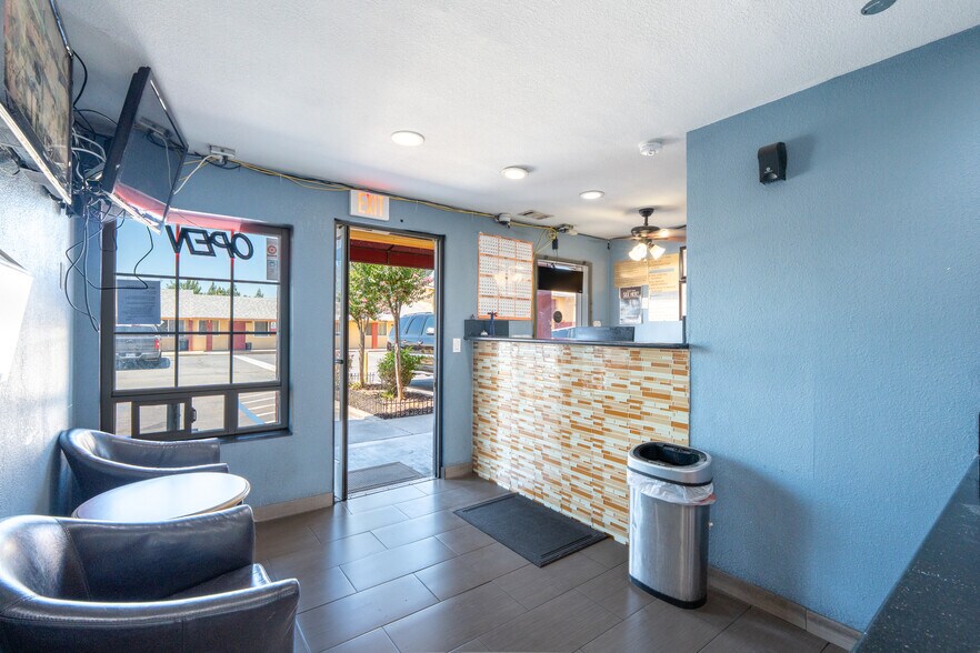 More Photos Of 9515 Folsom Blvd, Sacramento Hotel For Sale