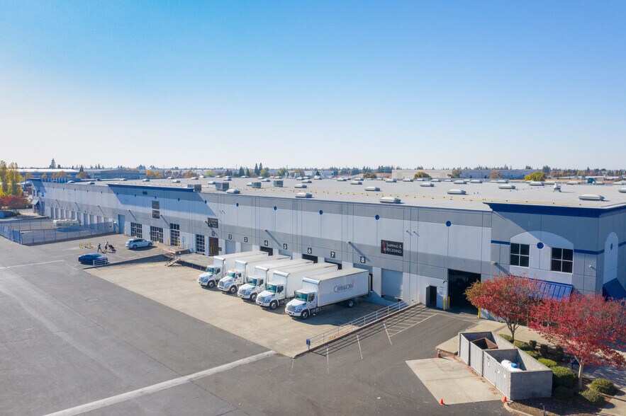 Primary Photo Of 8845 Washington Blvd, Roseville Warehouse For Lease