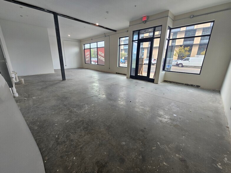 More Photos Of 90 Wealthy St SE, Grand Rapids Apartments For Lease
