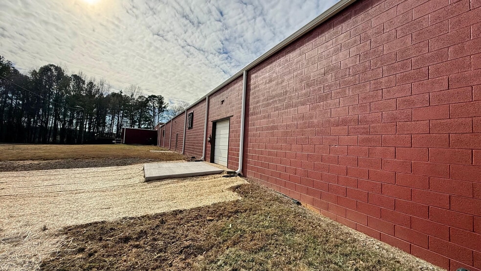 More Photos Of 129 Legionaire Dr, Lincolnton Manufacturing For Sale