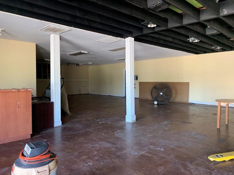 More Photos Of 978 Avenue B, Westwego Storefront Retail Residential For Sale