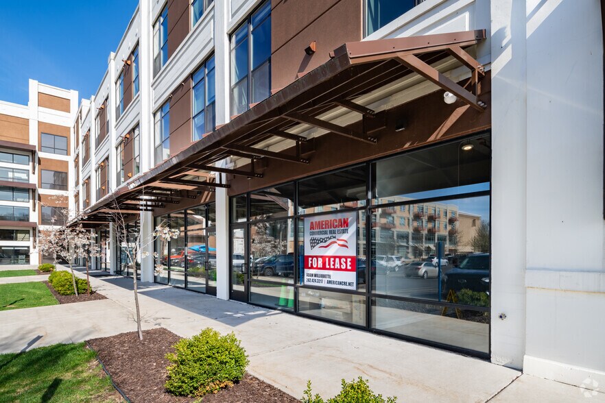 More Photos Of 611 Veterans Ave, West Bend Apartments For Lease