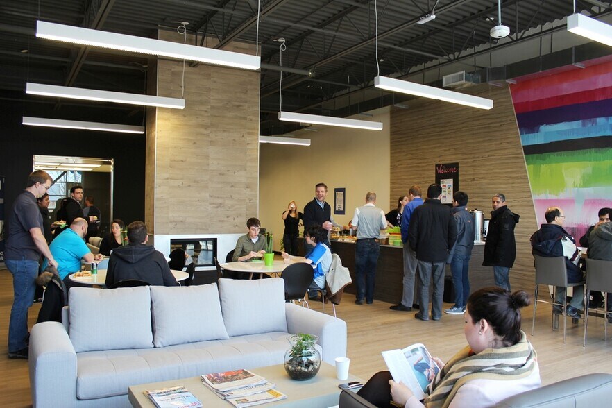 More Photos Of 609 Kumpf Dr, Waterloo Office For Lease