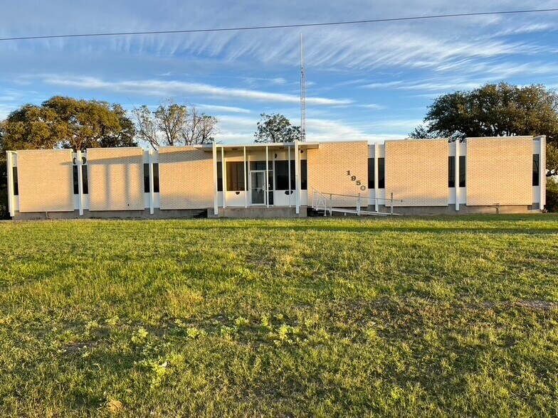 Primary Photo Of 1950 US Highway 80 E, Abilene Office For Sale
