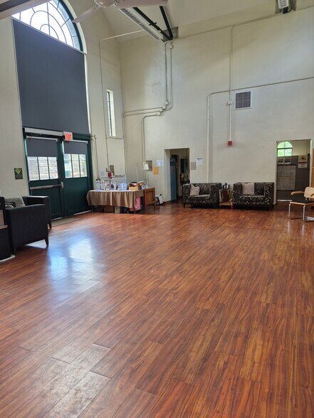 More Photos Of 653 Ala Moana Blvd, Honolulu Office For Lease