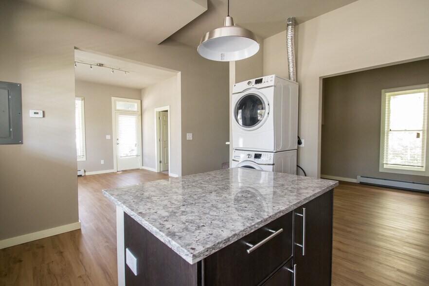 More Photos Of 1806 17th St, Boulder Apartments For Sale