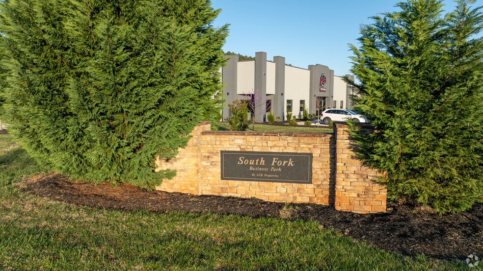 More Photos Of 197 Thunder Rd, Mooresville Light Distribution For Lease