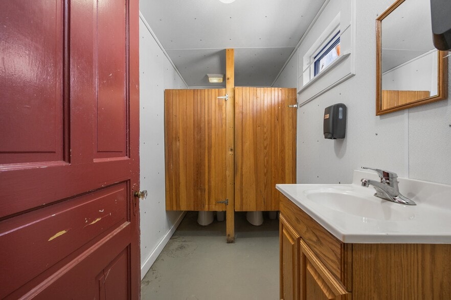 More Photos Of , Beaver Island General Retail For Sale