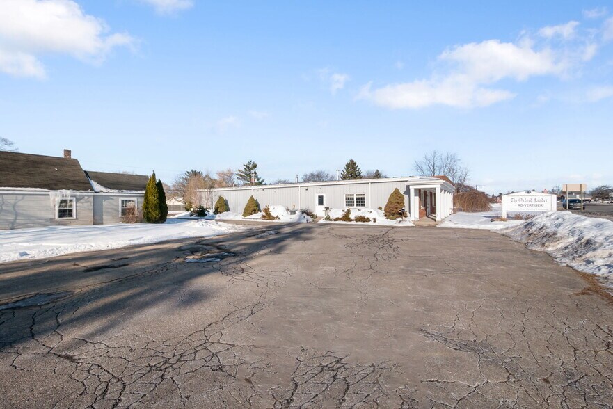 More Photos Of 690 S Lapeer Rd, Oxford Warehouse For Sale