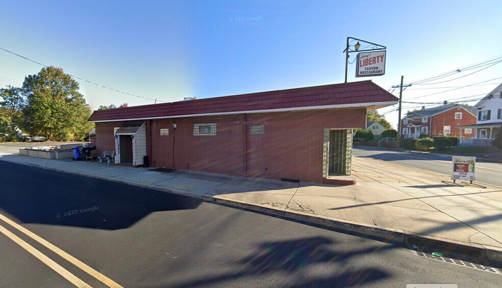 Primary Photo Of 633 King George Rd, Fords Restaurant For Sale