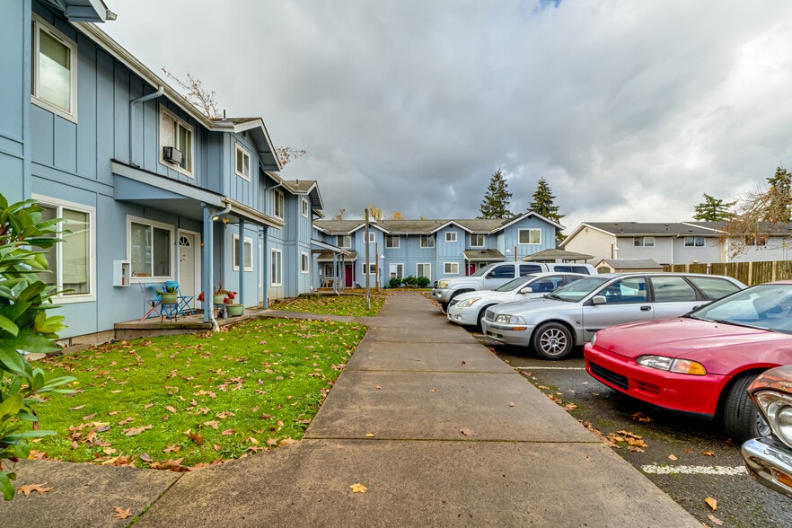 More Photos Of 249 S 41st St, Springfield Apartments For Sale