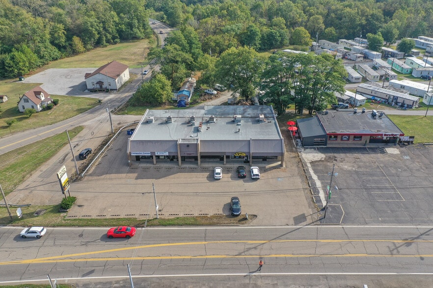 More Photos Of 2700-2728 Cleveland Ave SW, Canton General Retail For Sale