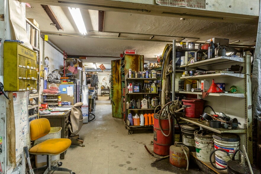 More Photos Of 1446 Jacob Burner Dr, Mcgaheysville Warehouse For Lease