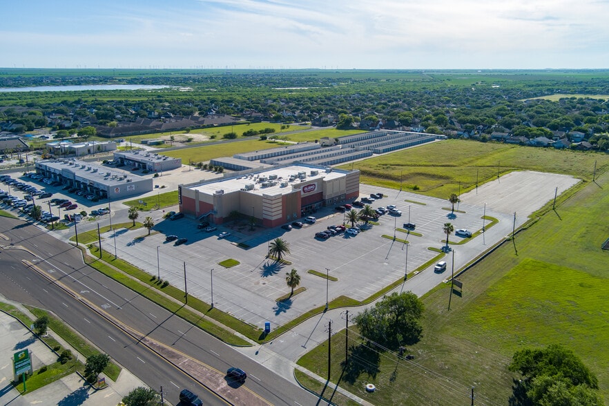 More Photos Of 7601 S Staples St, Corpus Christi Theater Concert Hall For Sale