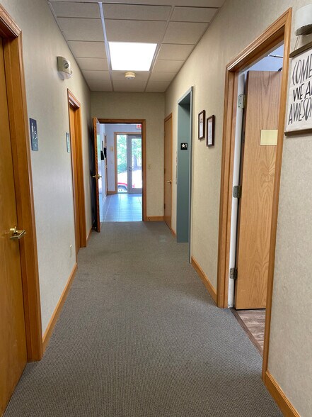 More Photos Of 2024 Cherry Hill Dr, Columbia Office For Sale