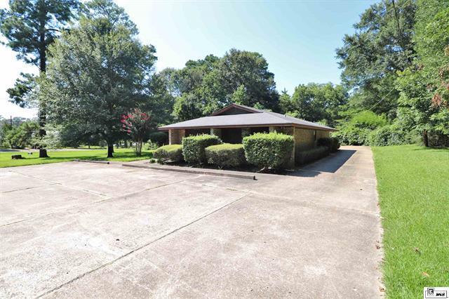 More Photos Of 917 Lynwood Ave, Bastrop Medical For Sale